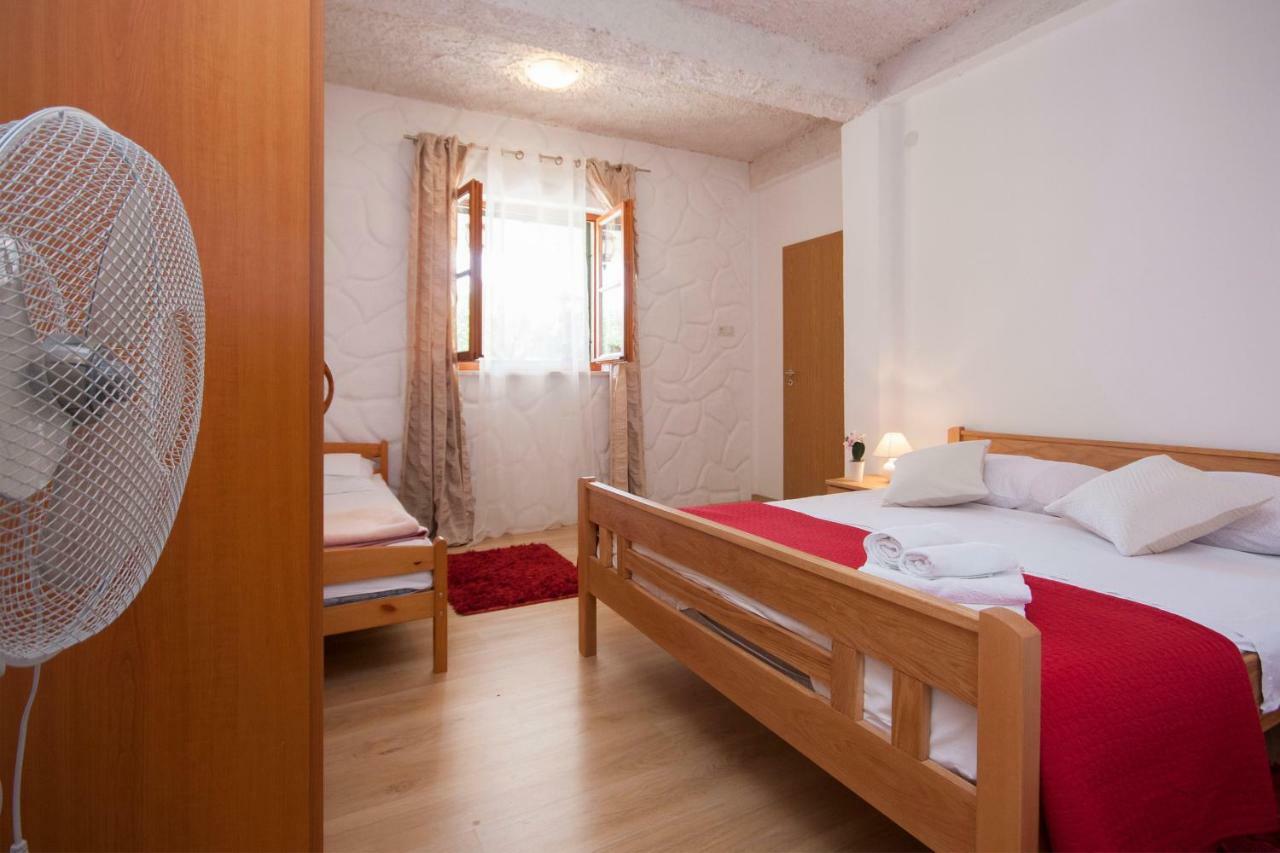 Rooms Katarina Lozovac Exterior foto